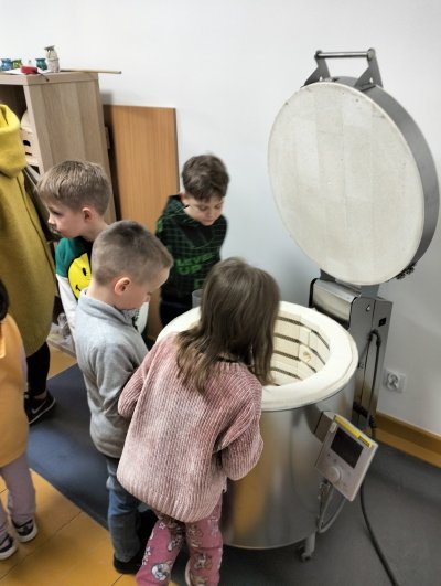 Okładka albumu: Mali turyści w Majdanie Ostrowskim